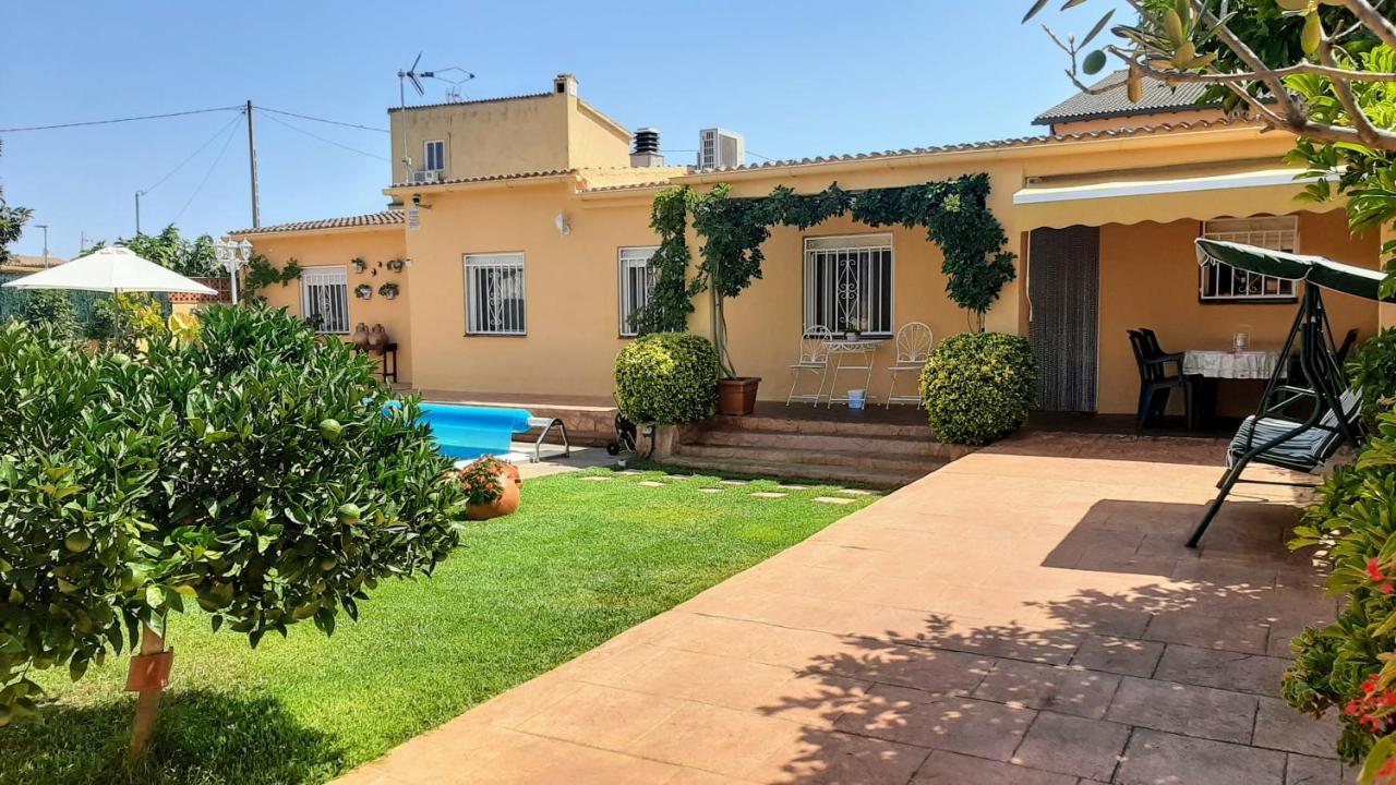 Chalet Vacacional Con Piscina Privada Y Barbacoa Tarragona Exterior photo