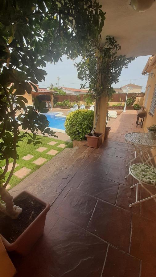Chalet Vacacional Con Piscina Privada Y Barbacoa Tarragona Exterior photo